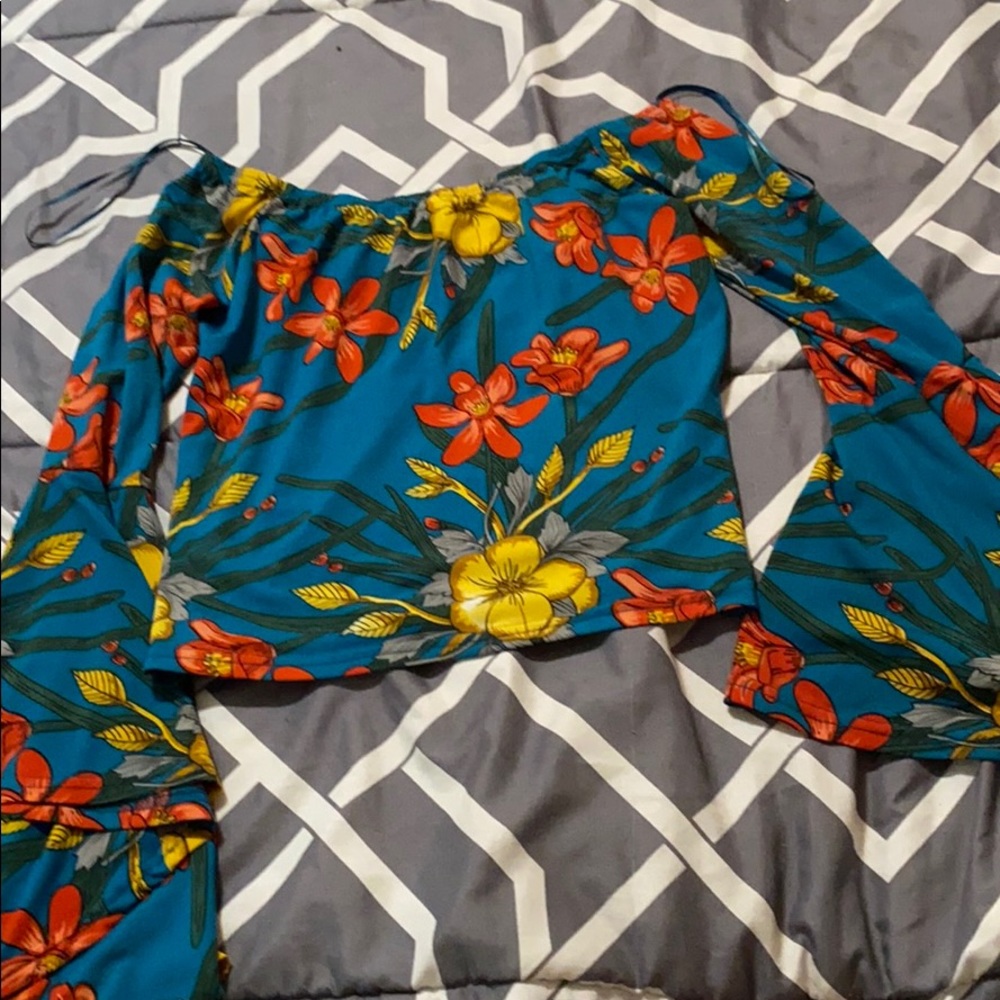 Croptop - Picture 2 of 2